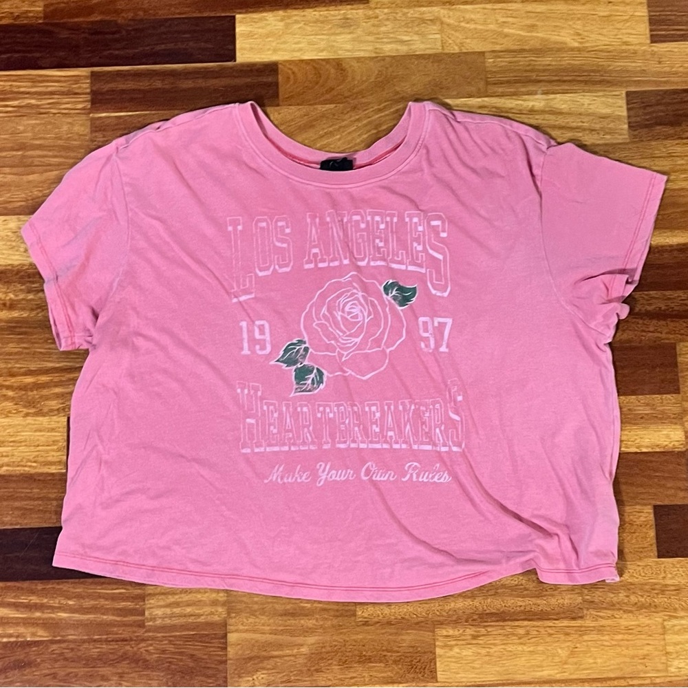 Torrid cropped tee size 3 (XXXL)